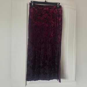 Elegant Velvet Paisley Skirt - Burgundy